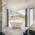 Casa Rosmarinho bath